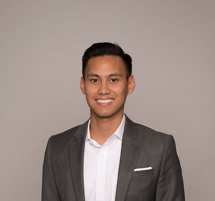 Moment dental - dr. trung phan